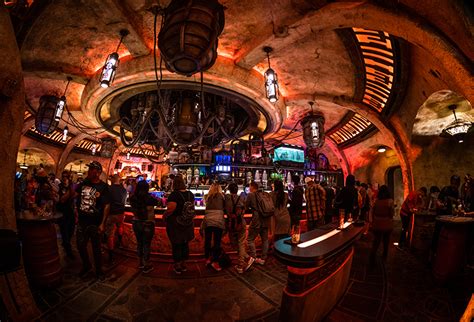 Review Ogas Cantina Bar In Star Wars Land Disney Tourist Blog