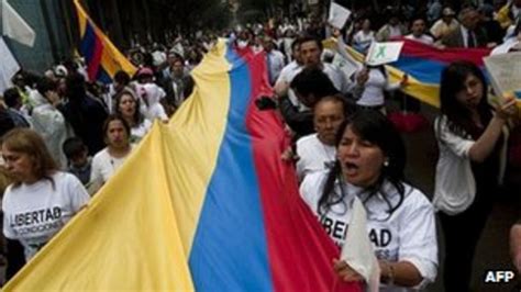 Colombians Stage Big Anti Farc Protests Bbc News
