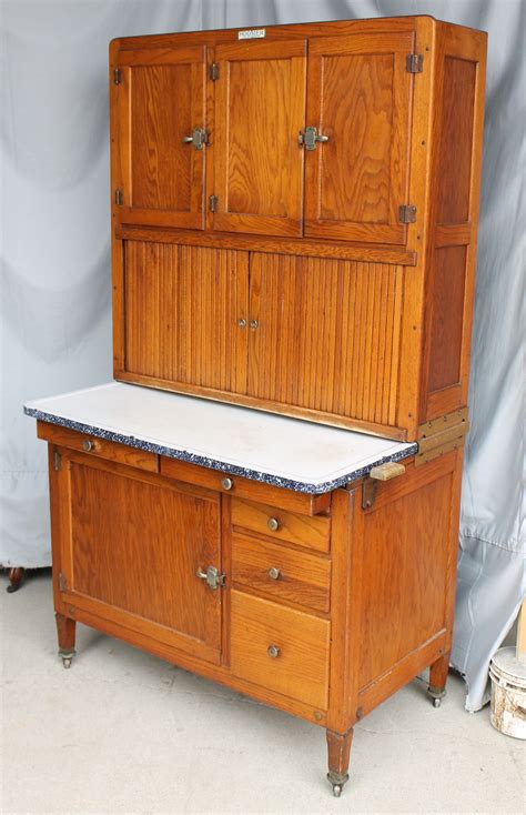Beautiful old oak hoosier cabinet complete with flour sifter/bin on right side. Bargain John's Antiques » Blog Archive Oak Hoosier Kitchen ...