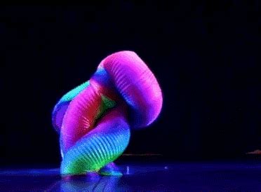 Dragon gifs, video game gifs, anything! Slinky Animated Gifs ~ Gifmania