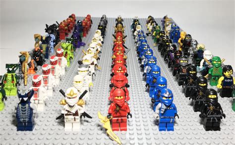 100 Genuine Lego Ninjago Random Minifigures Lloyd Zane Cole Kai Jay