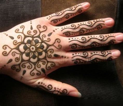 Latest Mehndi Designs Henna Simple And Stylish