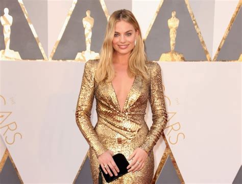 5 Rules Of Nutrition And Exercise By Margot Robbie Actress Margot Robbie Today At The Peak Of