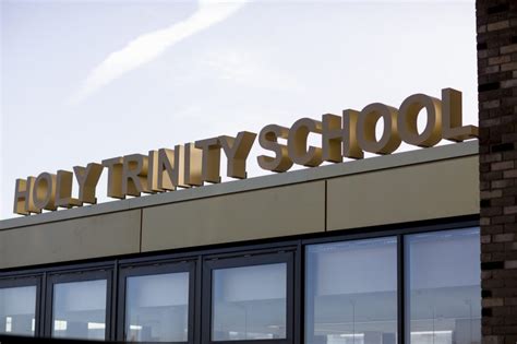 Holy Trinity Primary School A Primary Advantage School
