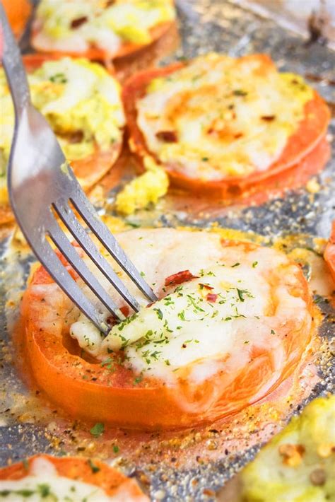 Rich roasted tomatoes and flavorful crunchy topping combined make this a fantastic appetizer for your next gathering. Oven Roasted Tomatoes {Quick Parmesan Tomatoes} - One Pot ...