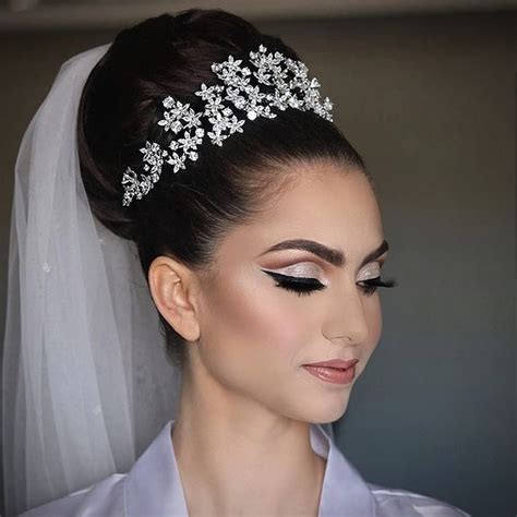 Godze Looking So Glam And Gorgeous On Her Wedding Day Bridal Headpiece