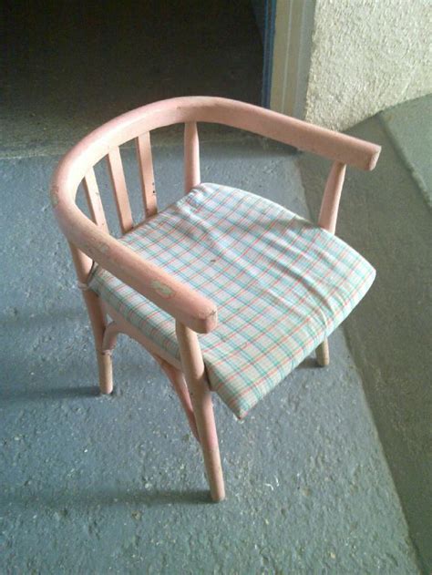 petite chaise enfant à donner à Palaiseau