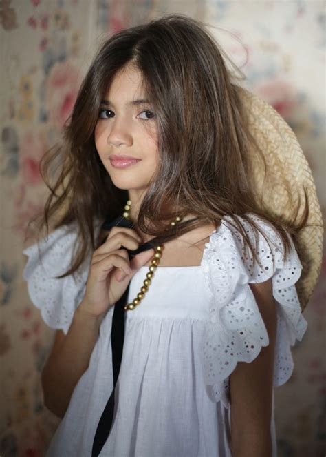 modelo de nina 5 anos