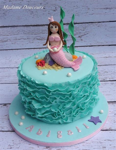 Mermaid Cake Decorated Cake By Madame Douceurs Cakesdecor