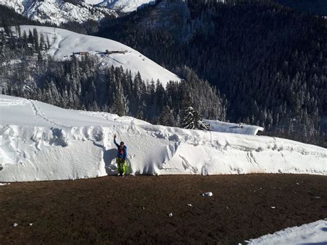 Keine einzige schneeflocke, heißt es, gleiche unter trilliarden einer anderen, und wenn sie. Wann und wo Schnee in Salzburg Rekordwerte erreichte ...