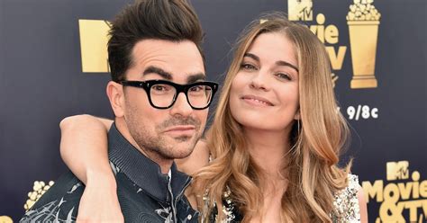 dan levy s latest show of support for annie murphy is simply the best