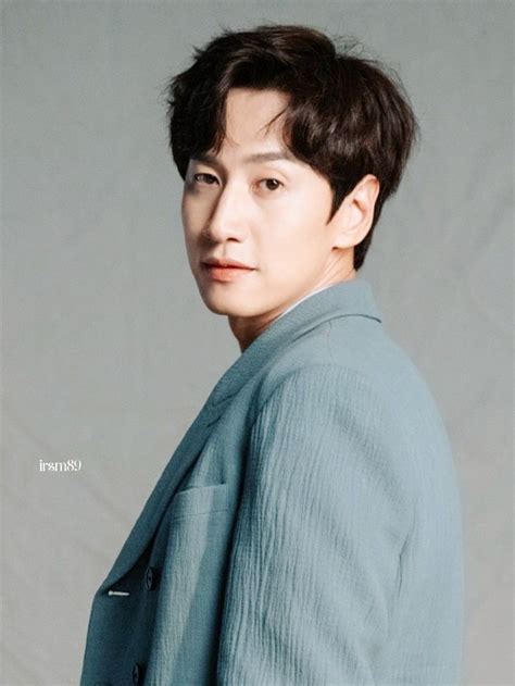Arkadaşlıklarını kendisinin de yer aldığı show programı olan running manin 251. Lee Kwang-soo | Running Man Korea Wikia | Fandom