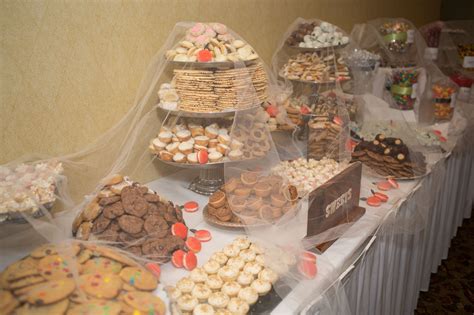 21 the cookie table a pittsburgh wedding tradition pittsburgh wedding cookie table cookie