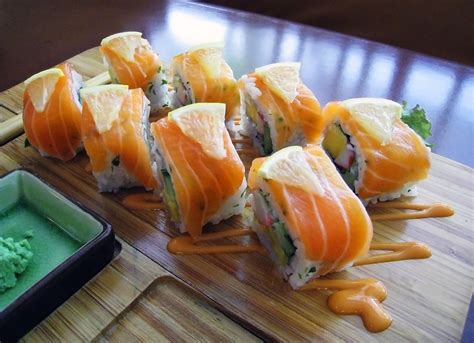 Best Time To Eat Sushi Idee Alimentari Sushi Di Salmone Sushi