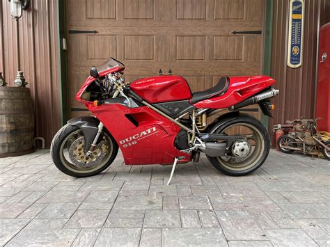 6k Mile 1995 Ducati 916 Goes To Auction Wearing Carbon Fiber Jewelry