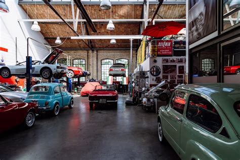Automotive workshop and garage storage solutions constructor. How To Create A Custom Garage For Renovating Classic Cars ...
