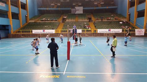 El encuentro se disputará en el estadio norberto tomaghello de florencio varela a partir de las 20:30, con arbitraje del colombiano andrés. Nacional Voleibol sub 14 Jde2019 Maule vs Coquimbo - YouTube