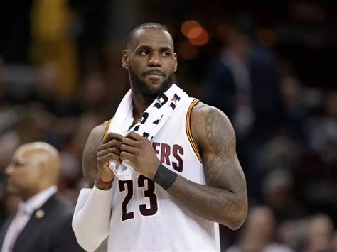LeBron James Calls Reporter Trash Over Report That Says He S Pushing