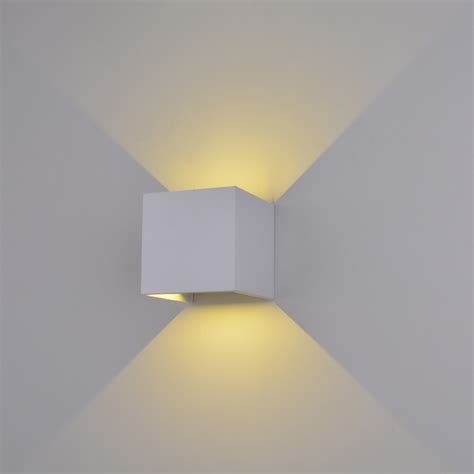 Modern Cube Adjustable Surface Mounted Outdoor Led Lighting Ip65