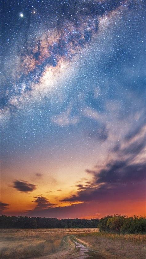 Milky Way Night Sky Stars Iphone Wallpapers Free Download