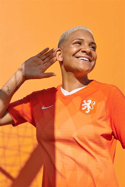 De ploeg wordt sinds 13 januari 2017 getraind door bondscoach sarina wiegman. Nike Vaporknit Nederland home shirt | Fete anniversaire