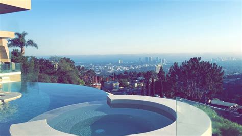 Amandas Friends House In The Hollywood Hills With This Amazing