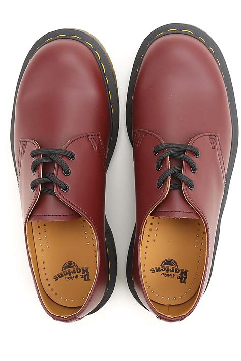 This footwear first came into the market during the period of world war ii when its creator dr klaus martens buy shoes online in malaysia and get them at the best p>price in malaysia. Dr. Martens Leather Shoes For Women - Lyst