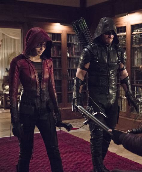 Arrow 4x10 Thea And Oliver Queen Arrow Season 4 Team Arrow Arrow Tv