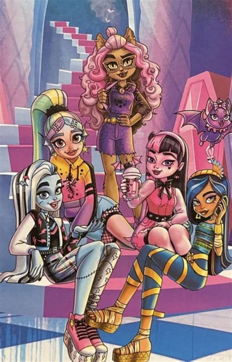Monstrously Stylish Students Of Monster High