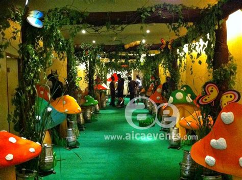 Looking to plan a party with ease, convenience and style? aicaevents: Madagascar Theme Birthday party