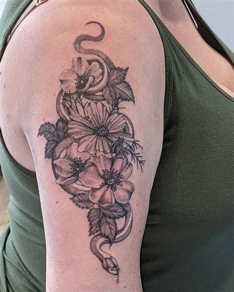40 Best Arm Tattoo Design Ideas Around Arm Tattoo Traditional Snake