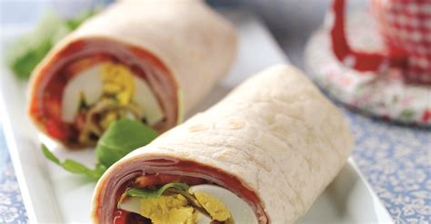 A Healthy And Easy Breakfast Wrap Recipe Egg Recipes