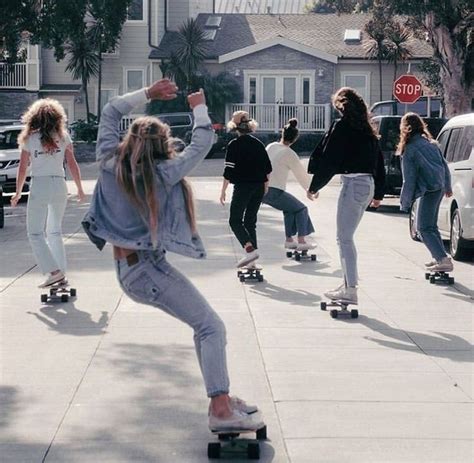 Pinterest Itzzstyxx In 2020 Skate Style Skater Girls Skateboard Girl