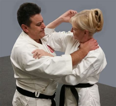 Women S Self Defence Karate School Karate Training Martial Arts Girl