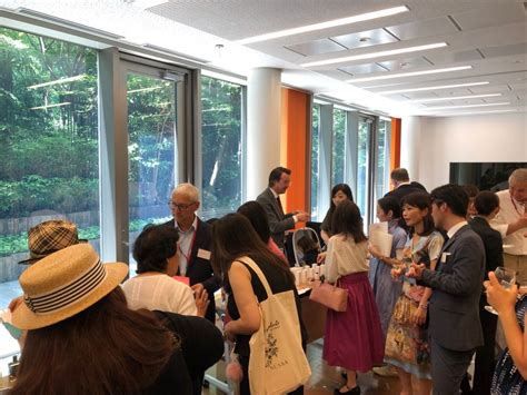 Ambassade du japon au canada）は、カナダに在する日本大使館で、外務省の特別の機関である。 大使館でフランス化粧品メーカーと日本企業の商談イベント ...