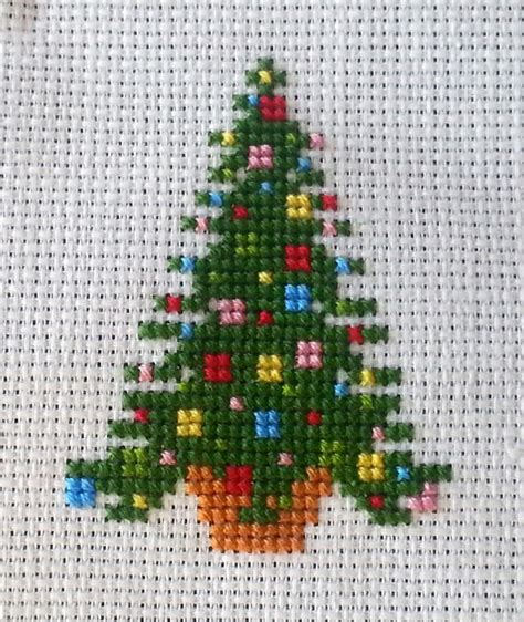 5384 best christmas cross stitch images on pinterest christmas cross stitches cross stitch