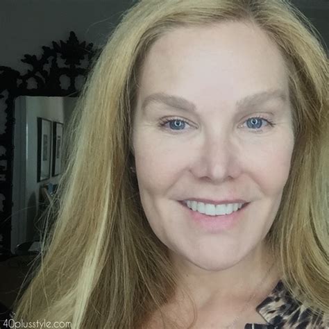 how to create a flattering natural “no makeup” look over 40