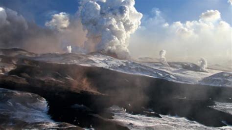 Three Volcanoes Erupt In Kamchatka Peninsula Photos — Rt News