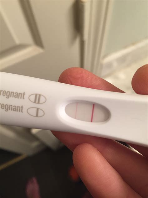 هل يخطئ اختبار الحمل المنزلي إذا كان إي