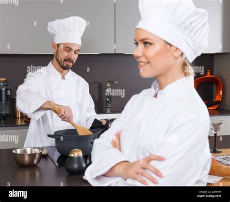 Male Chef Cooking Stock Photo Alamy