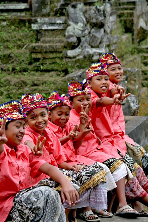 The Children Of Bali Indonesia Kelana Dmc A Member Of Gondwana Dmc