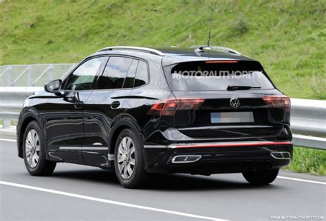 Volkswagen Tiguan Spy Shots Redesigned Crossover Spotted For