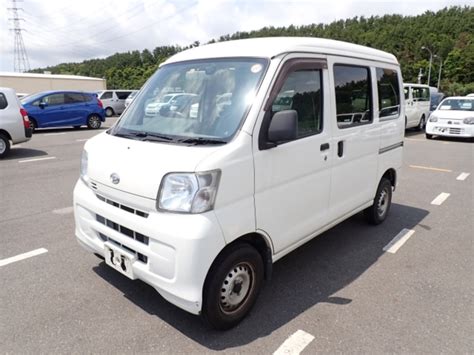 Used 2014 DAIHATSU HIJET CARGO S331V SBI Motor Japan