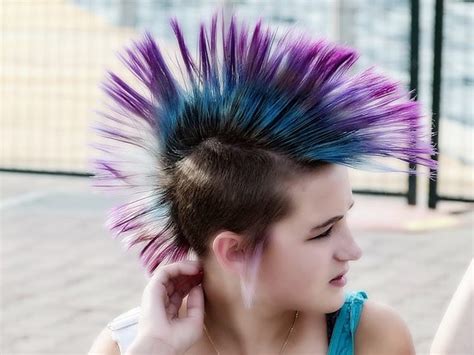 8 Best Female Mohawk Hairstyles 2022 Guide