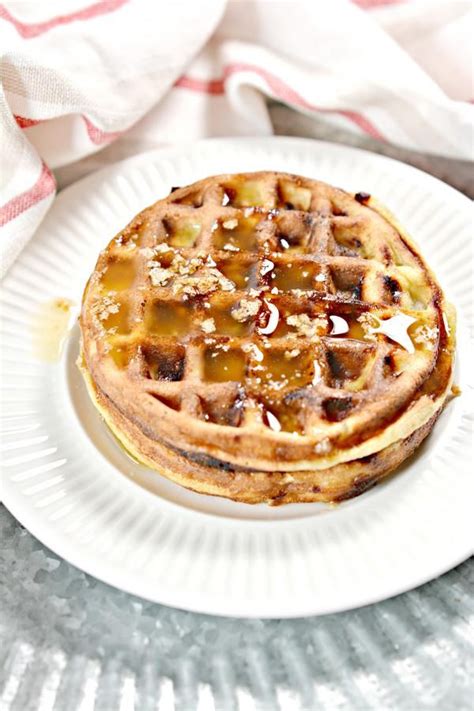 Packed with protein, vitamins and nutrients, and even tastier than the sugary. BEST Keto Chaffles! Low Carb Apple Pie Chaffle Idea - Homemade - Quick & Easy Ketogenic Diet ...