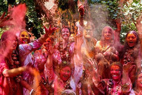 Holi 2018 India Celebrates Festival Of Colours With Great Fervour See