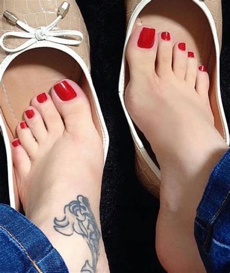 pin by sleeping bella💔 on my aesthetic sexy feet feet nails red toenails