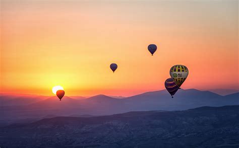 The claim for the first use of hot air balloons is hotly disputed. Best Hot Air Balloon Rides in the World - The Travel Women