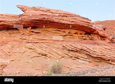 Erosion Of High Desert Rock Showing Striation Stock Photo Alamy