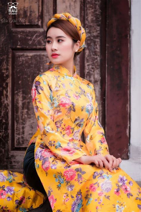 Pin By Meme•covfefe On Vietnamese Dress Beautiful Charming 1 Vietnamese Long Dress Ao Dai